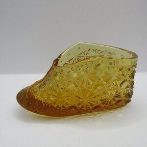 Fenton Olde Virginia Art Glass Bootie